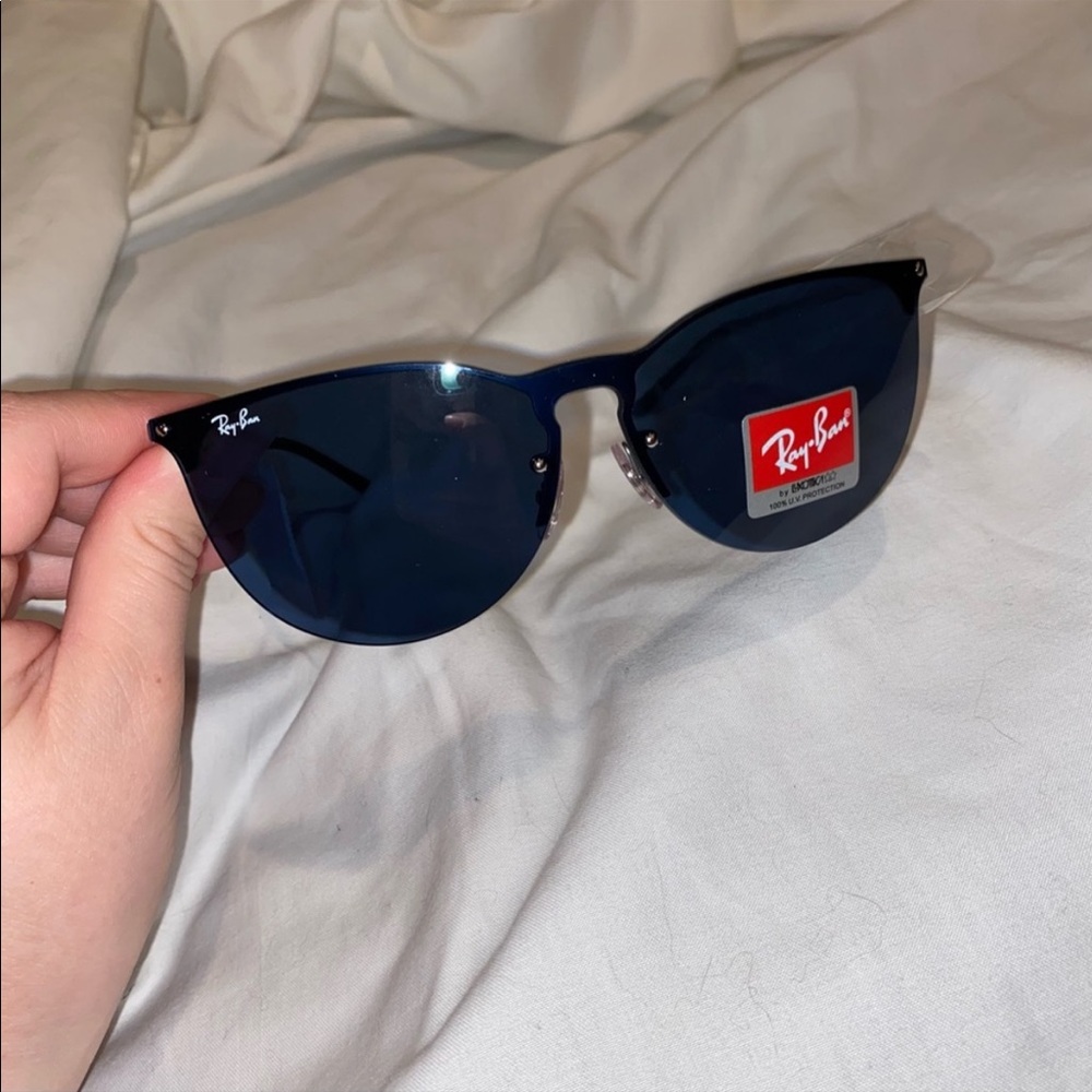 Ray ban sunglasses black tinted unisex